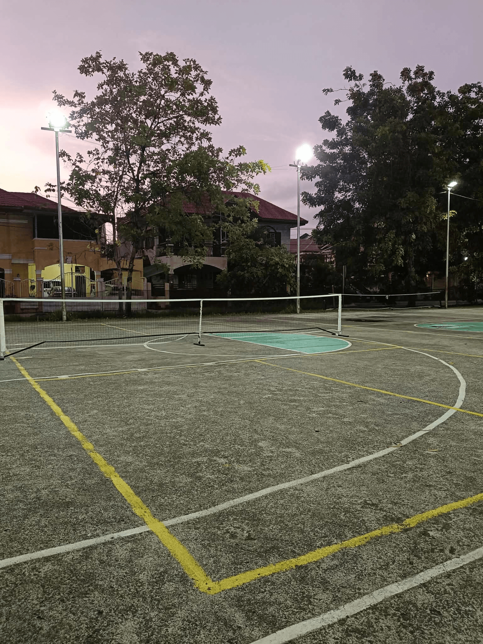 Hillsborough Pointe pickleball court ready for evening open play